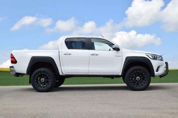 Höherlegung 100BLK Hilux 2016-